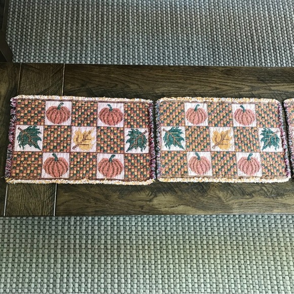 Set  of 4 Vintage Fall Halloween Table Placemats - Picture 2 of 5